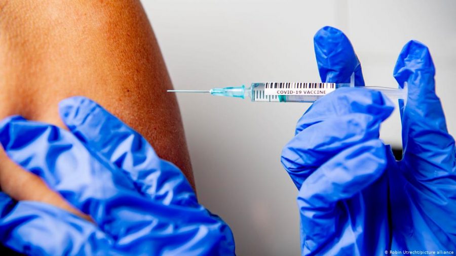 https://www.dw.com/en/covid-19-risks-and-side-effects-of-vaccination/a-56136620
