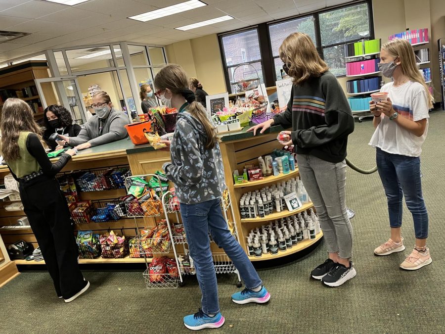 Middle School Leaders are Working to Provide More Bookstore Hours