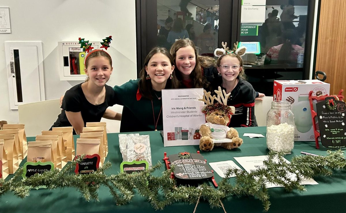 Alternative Gift Fair Showcases Wildcat Creativity, Philanthropy